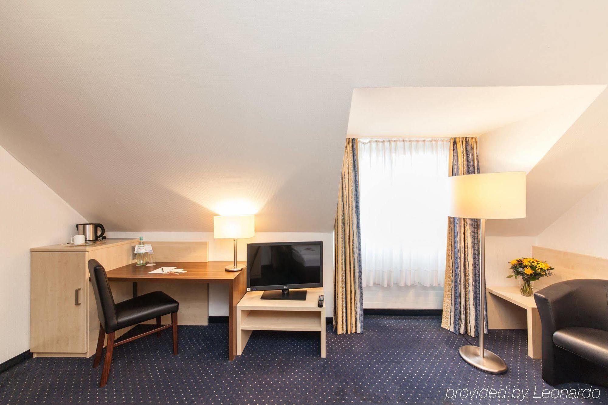 Hotel Mariella Koln Bagian luar foto